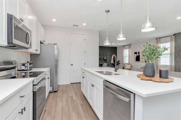 Image No.25-4 Bed Property for sale