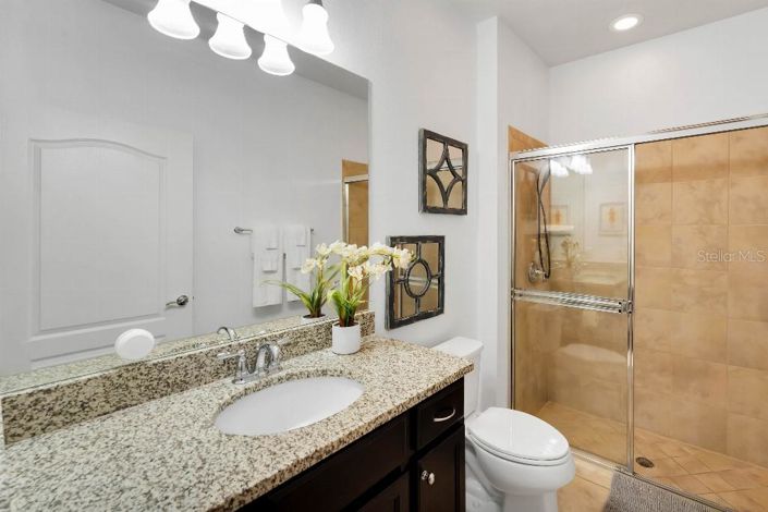 Image No.11-5 Bed Townhouse for sale