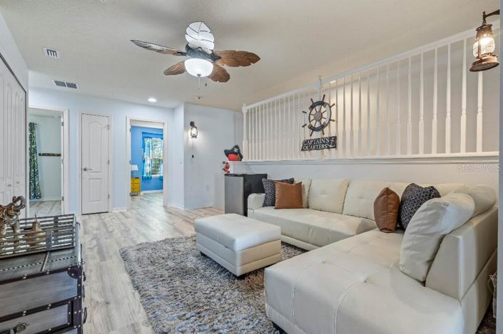 Image No.26-5 Bed Townhouse for sale