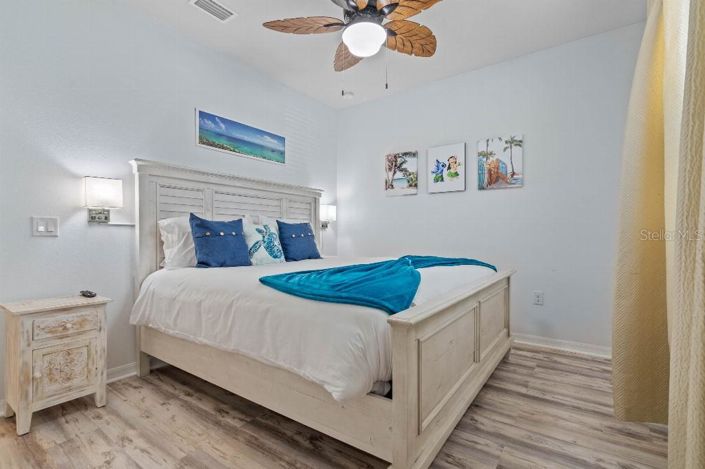 Image No.8-5 Bed Townhouse for sale