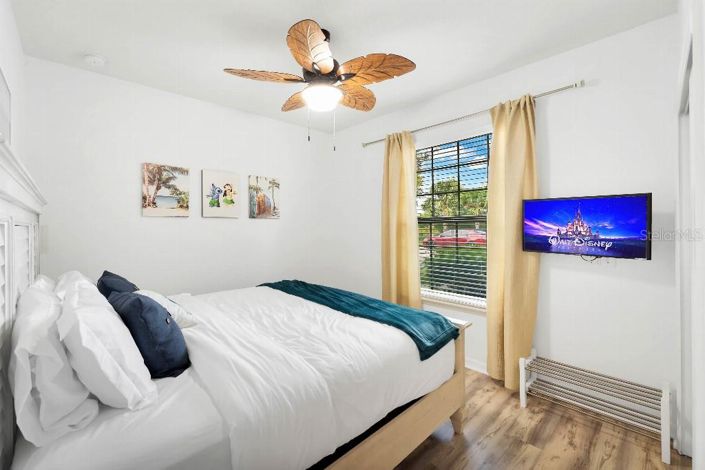 Image No.9-5 Bed Townhouse for sale