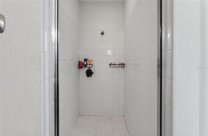 Image No.31-5 Bed Property for sale