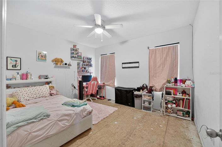 Image No.36-5 Bed Property for sale