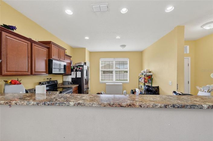 Image No.71-5 Bed Property for sale