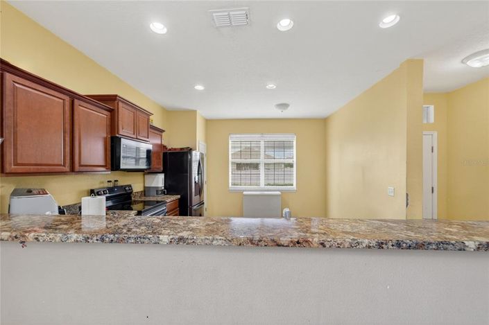 Image No.72-5 Bed Property for sale