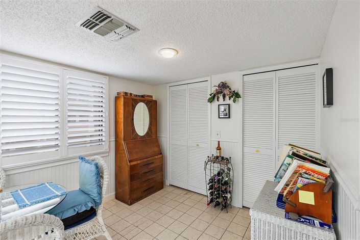 Image No.13-3 Bed Property for sale