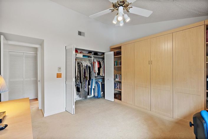 Image No.30-3 Bed Property for sale