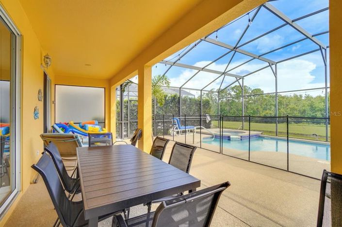 Image No.35-7 Bed Property for sale