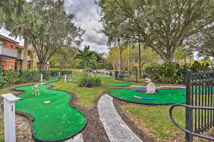 Image No.44-7 Bed Property for sale