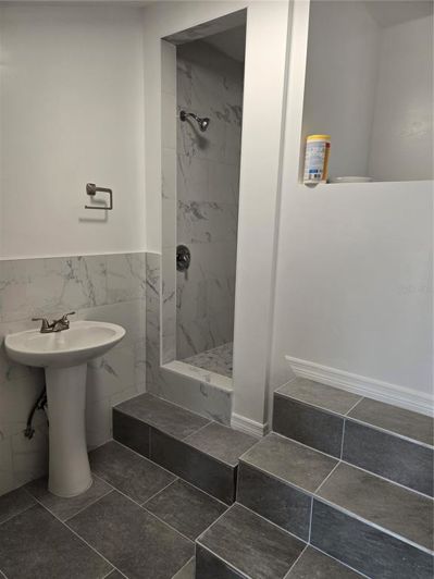 Image No.10-Propriété de 5 chambres à vendre à Floride