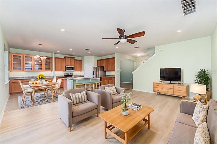 Image No.5-4 Bed Property for sale