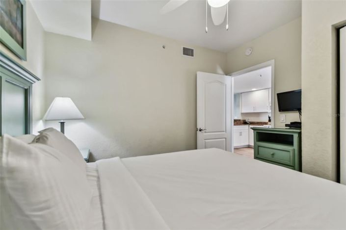 Image No.25-2 Bed Property for sale