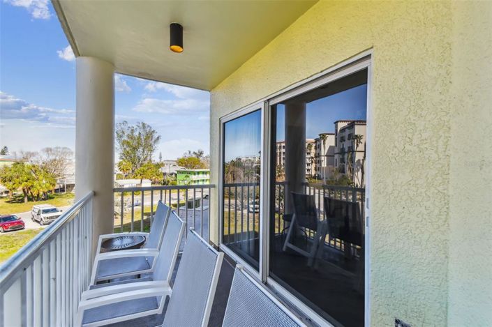 Image No.40-2 Bed Property for sale