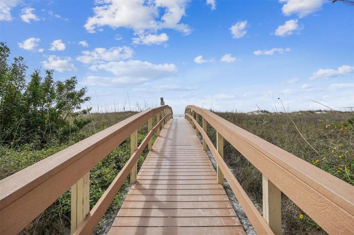 Image No.43-2 Bed Property for sale