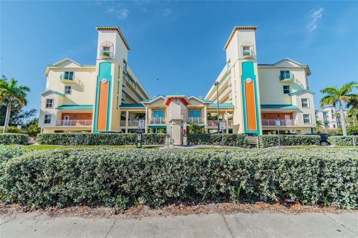 Image No.44-2 Bed Property for sale