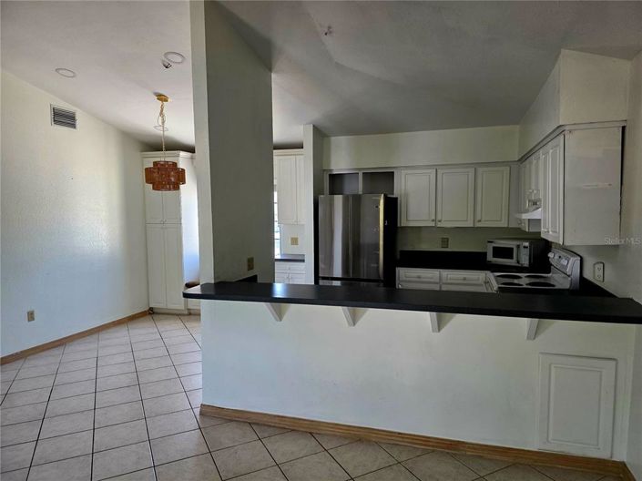 Image No.20-3 Bed Property for sale