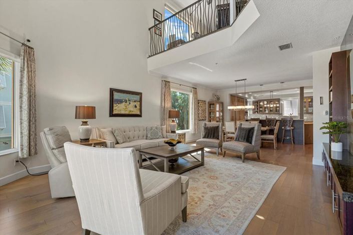 Image No.12-3 Bed Property for sale