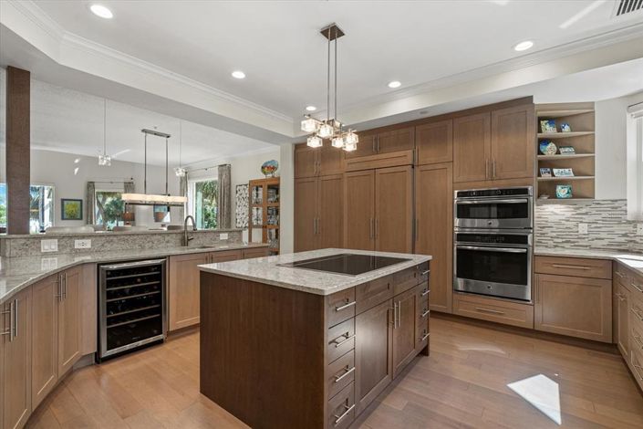 Image No.18-3 Bed Property for sale