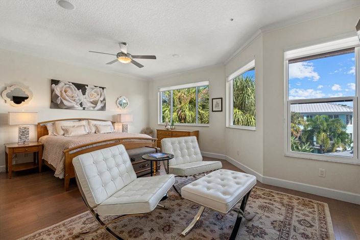 Image No.22-3 Bed Property for sale