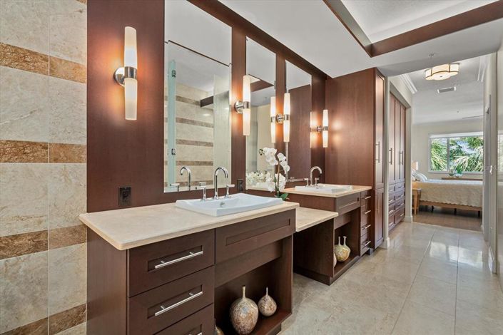 Image No.26-3 Bed Property for sale