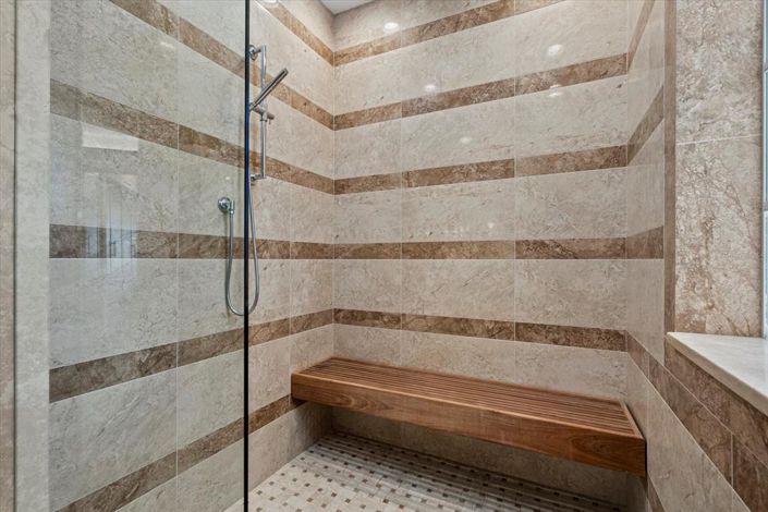 Image No.28-3 Bed Property for sale