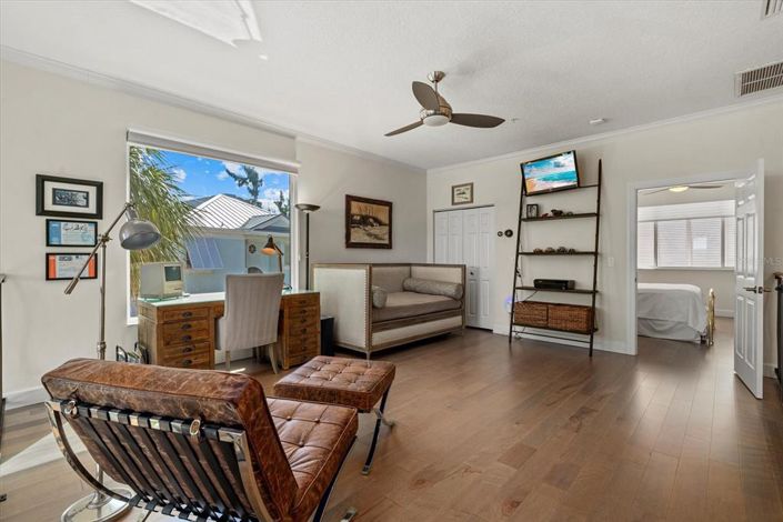 Image No.40-3 Bed Property for sale