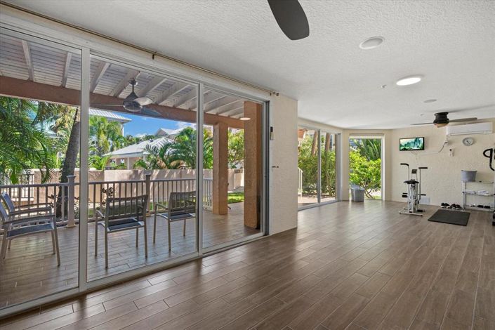 Image No.43-3 Bed Property for sale