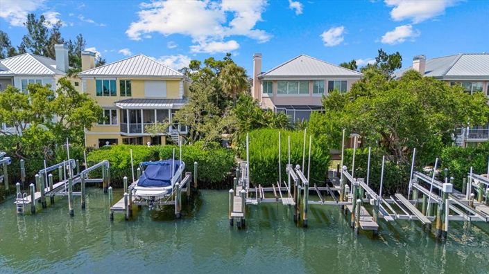 Image No.48-3 Bed Property for sale