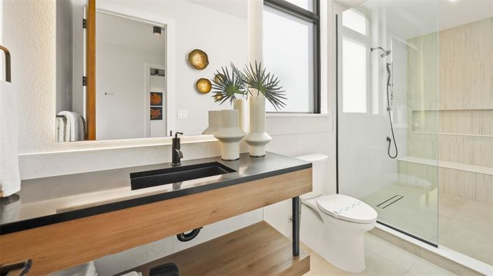 Image No.25-5 Bed Property for sale