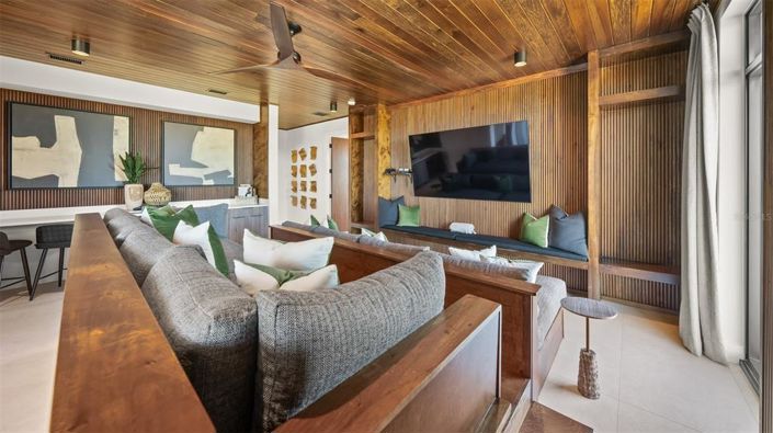 Image No.29-5 Bed Property for sale