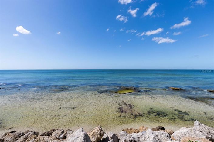 Image No.7-4 Bed Property for sale