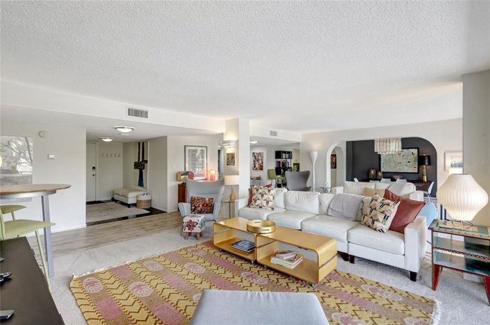 Image No.8-Propriété de 3 chambres à vendre à Sarasota