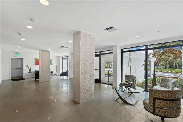 Image No.6-Propriété de 2 chambres à vendre à Sarasota