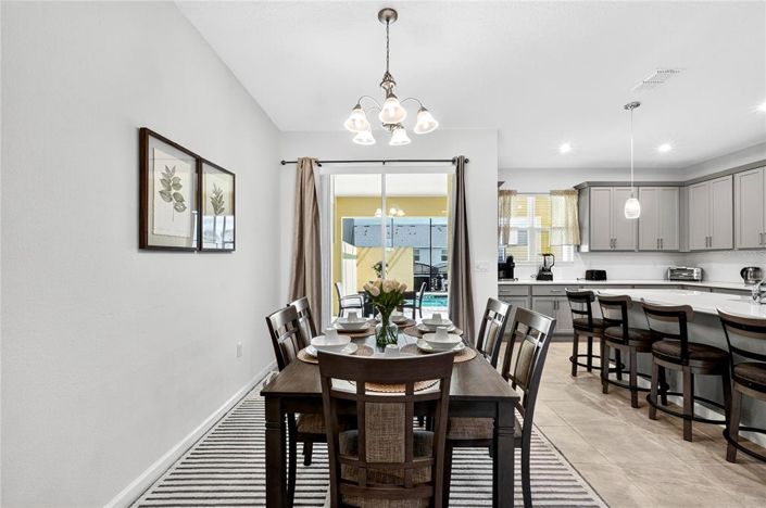 Image No.14-4 Bed Townhouse for sale