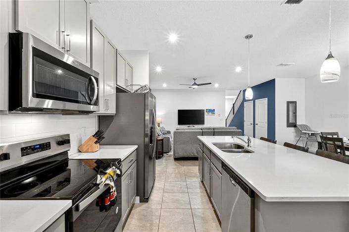 Image No.17-4 Bed Townhouse for sale