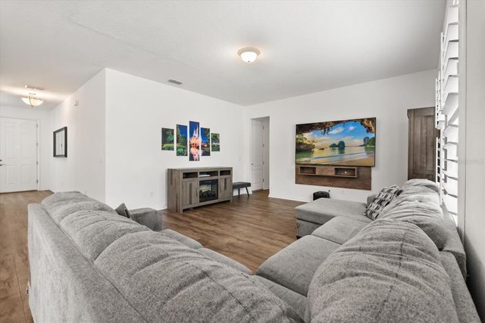 Image No.5-4 Bed Property for sale