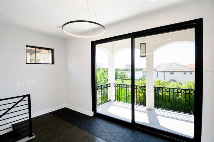 Image No.43-4 Bed Property for sale