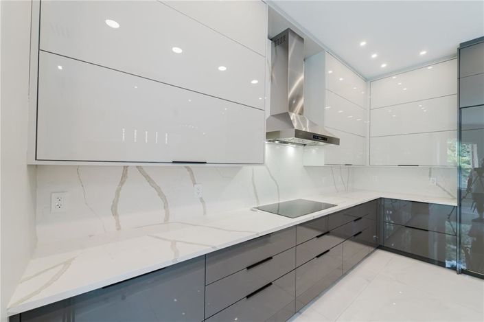 Image No.19-4 Bed Property for sale