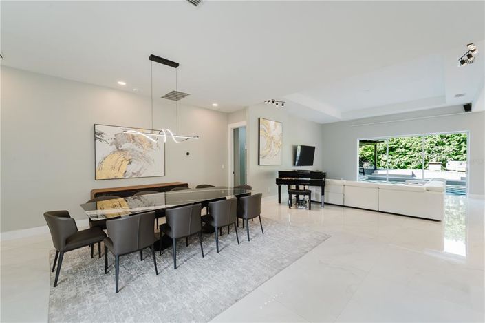 Image No.3-Propriété de 4 chambres à vendre à Windermere