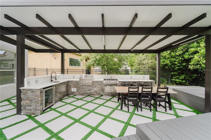 Image No.47-4 Bed Property for sale