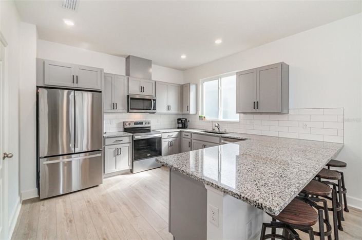 Image No.10-3 Bed Property for sale