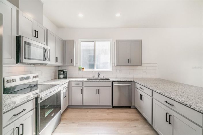 Image No.11-3 Bed Property for sale