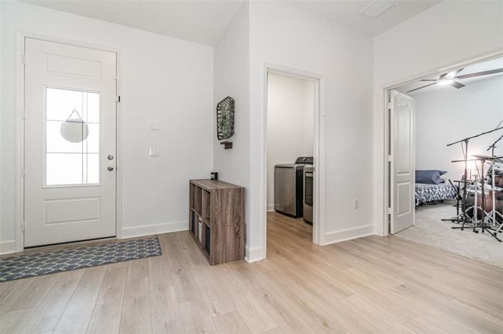 Image No.26-3 Bed Property for sale