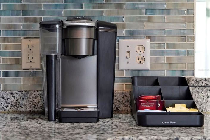 Image No.26-6 Bed Property for sale