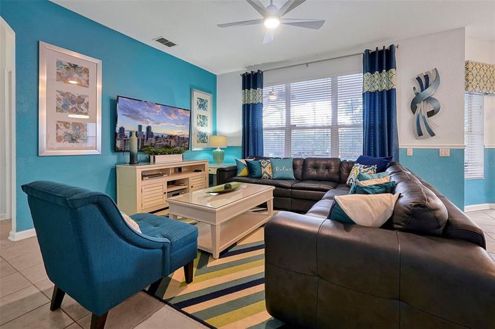 Image No.27-6 Bed Property for sale