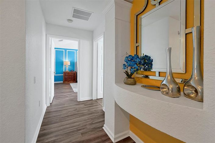 Image No.45-6 Bed Property for sale