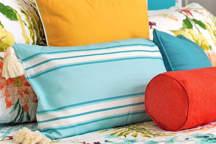 Image No.68-6 Bed Property for sale