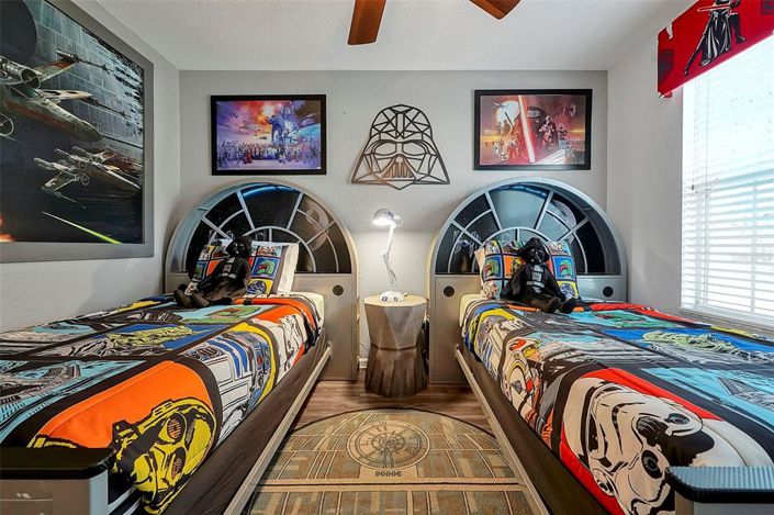 Image No.74-6 Bed Property for sale