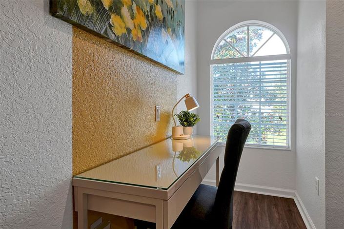 Image No.79-6 Bed Property for sale