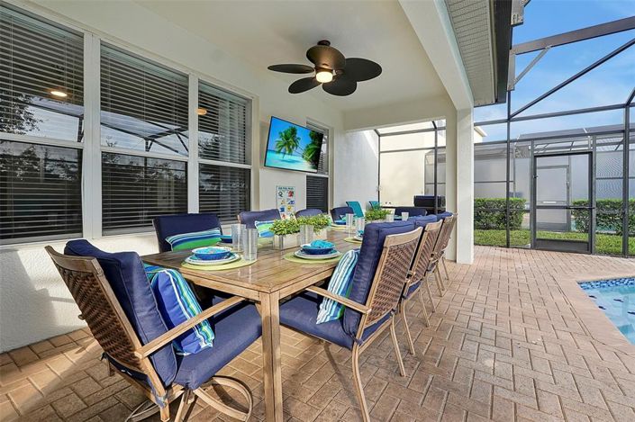 Image No.82-6 Bed Property for sale